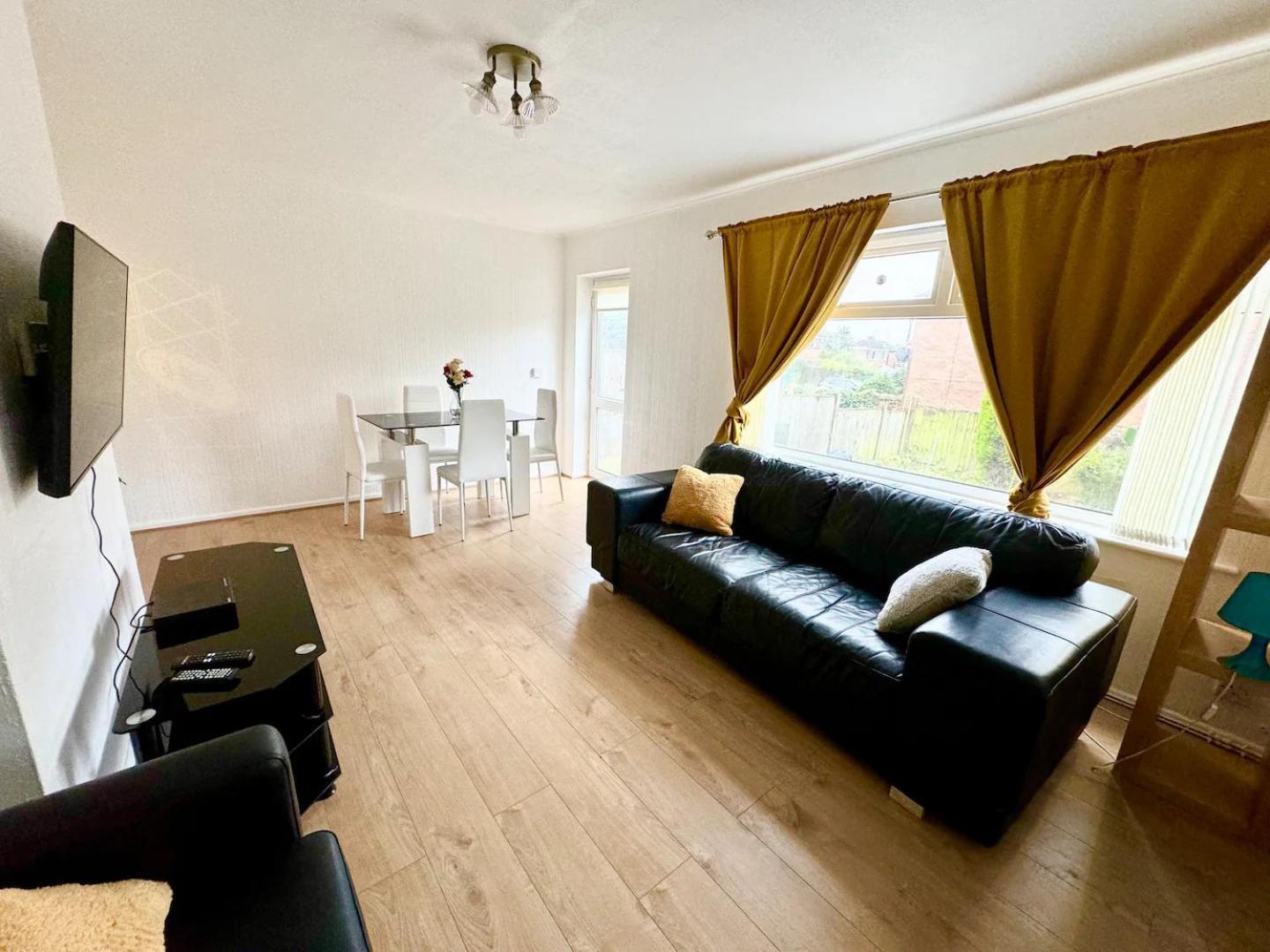 Cosy & Quiet House Close To Etihad And Centre Hébergement de vacances *