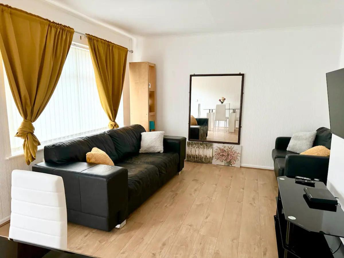 Cosy & Quiet House Close To Etihad And Centre Hébergement de vacances Manchester